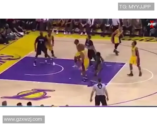 球星女友看台热情助威成焦点场边互动引爆全场氛围